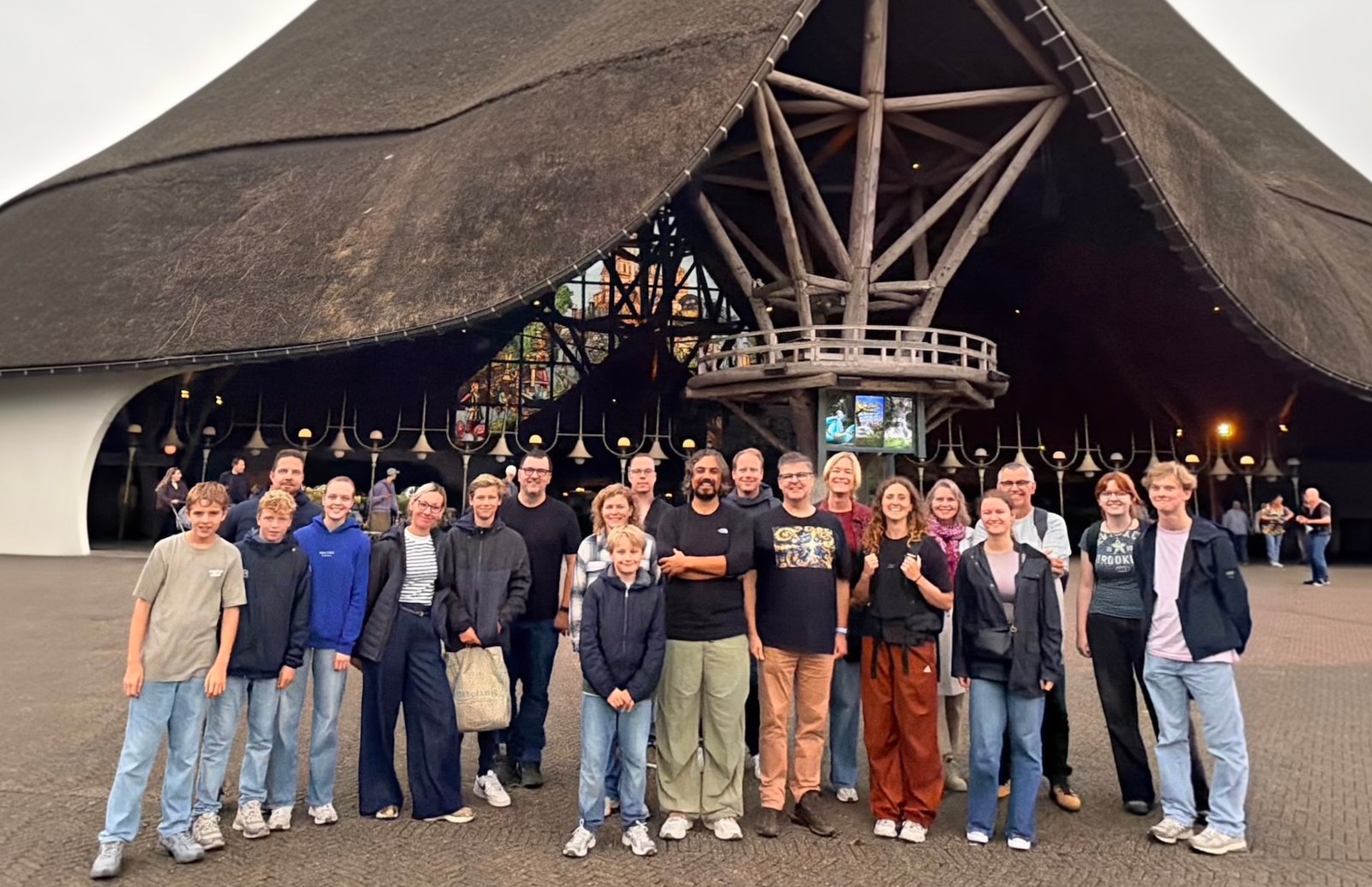 Samen naar de Efteling